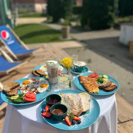 Guest house Raketa Residence, Restaurant & Prievidza