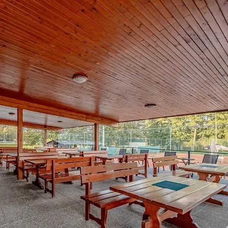 Raketa Residence, Restaurant & Guest house *