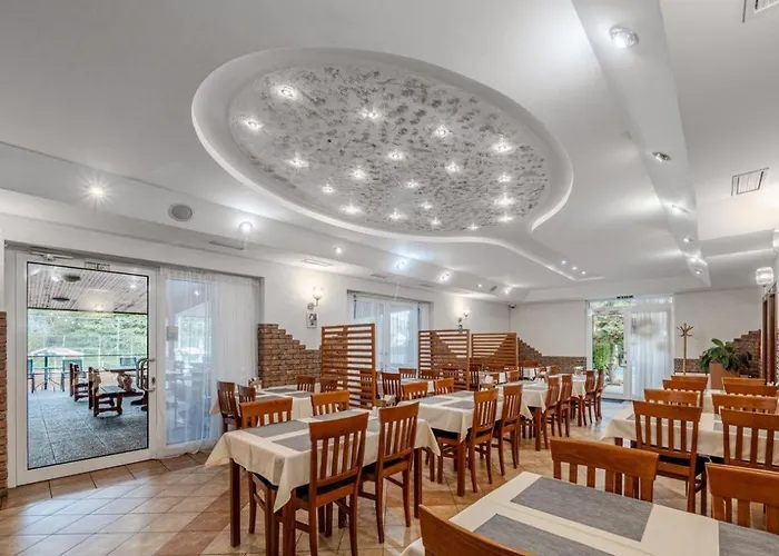 Raketa Residence, Restaurant & Casa de hóspedes Prievidza