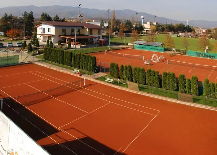 Raketa Residence, Restaurant & Casa de hóspedes Prievidza